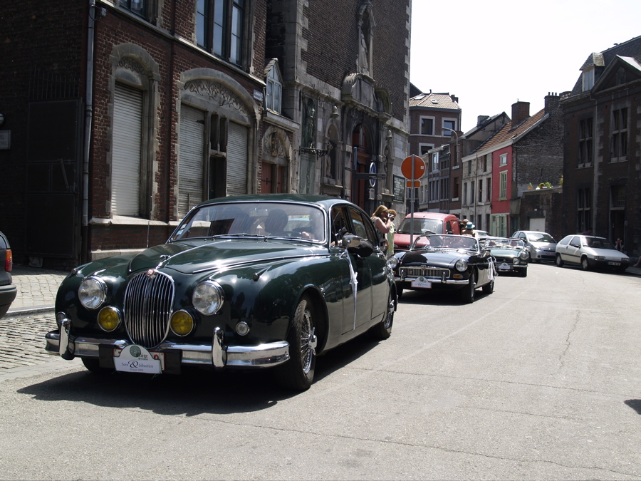 10.06.06 CLICK 301.jpg